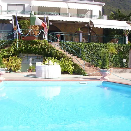 Ξενοδοχείο Diecimare Cava deʼ Tirreni