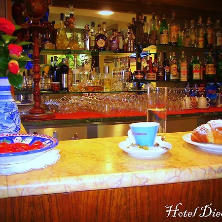 Diecimare Hotel