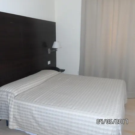 Diecimare Hotel 3*
